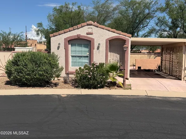 1327 W Vuelta Las Campanas, Sahuarita, AZ 85629