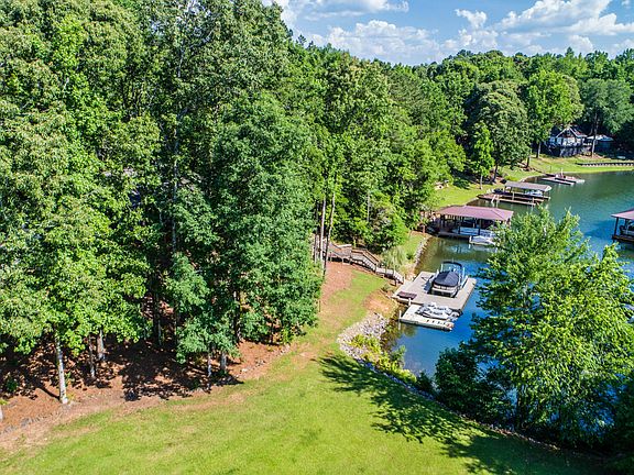3rd image of 546 Whisperwood Dr