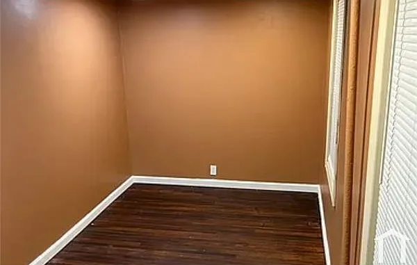 552 Rockaway St #1 — Photo 6