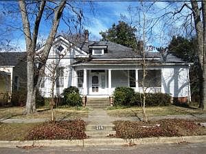1st image of 215 3rd Ave S