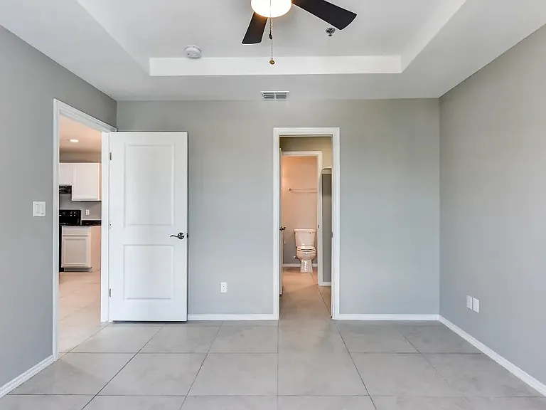 1208 N Mile 1 E #807 — Photo 9