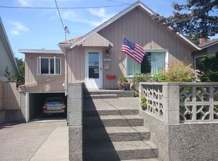 3407 64th Ave SW, Seattle, WA 98116