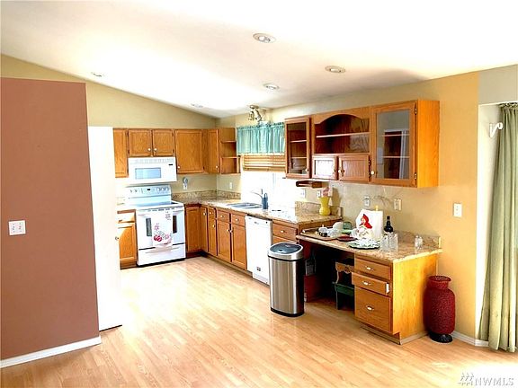 5th image of 640 E Road Of Tralee