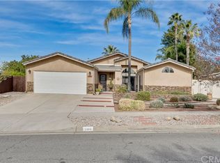 106 Kenwood Dr, Redlands, CA 92374