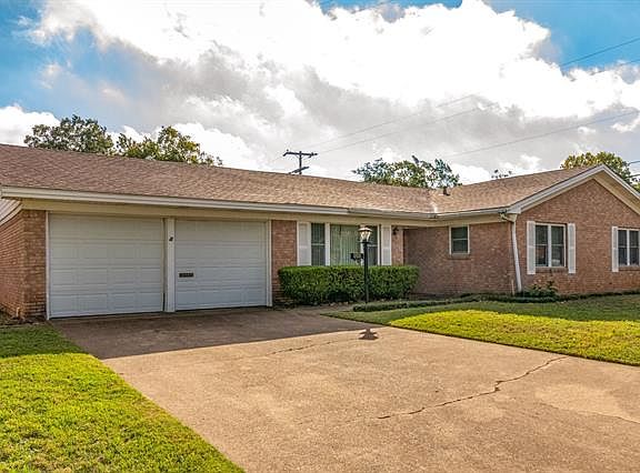 3rd image of 7401 Ledoux Dr