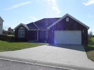 1033 Running Brook Rd, Lawrenceburg, KY 40342
