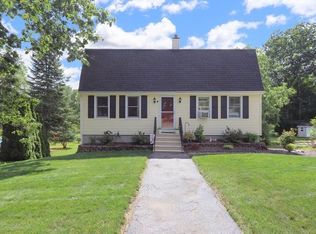 91 Rochdale St, Auburn, MA 01501