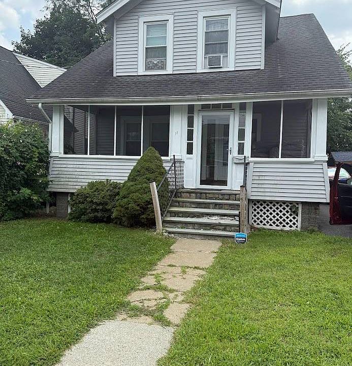 1st image of 11 Mack Rd