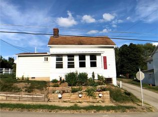 32 Water St, Smithfield, PA 15478