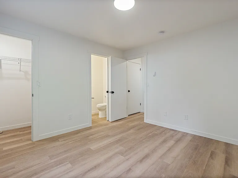 2140 SW Holden St #B3 — Photo 15