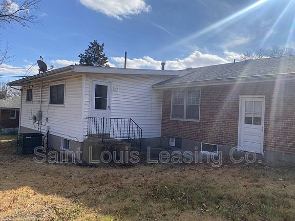 4th image of 1227 Blodgett Dr
