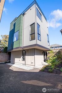 216 21st Avenue E, Seattle, WA, 98112