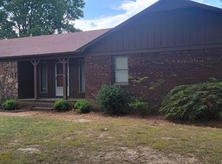 750 Memory Ln, Henderson, TN 38340