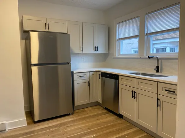 4315 Southern Pkwy APT 2, Louisville, KY 40214