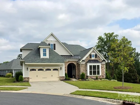 12047 Cove Ct, Charlotte, NC 28278