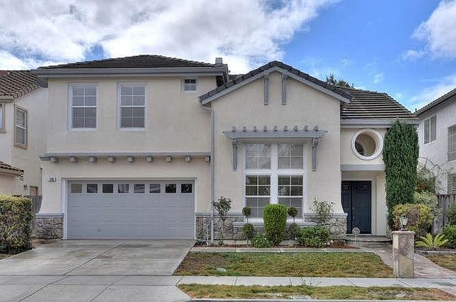 1st image of 350 Huckleberry Dr