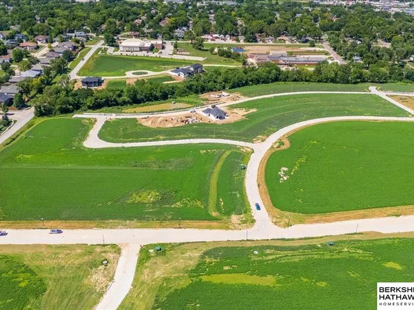 51 Villages Of Monrovia, Papillion, NE 68046