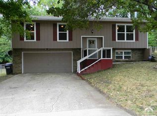 2507 Lazy Brook Ln, Lawrence, KS 66047