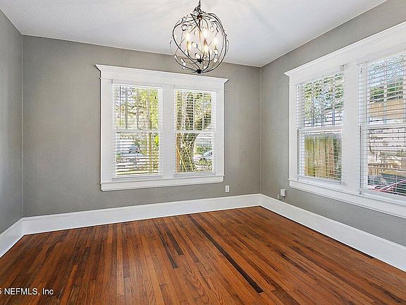 4th image of 1215 HOLLYWOOD Avenue