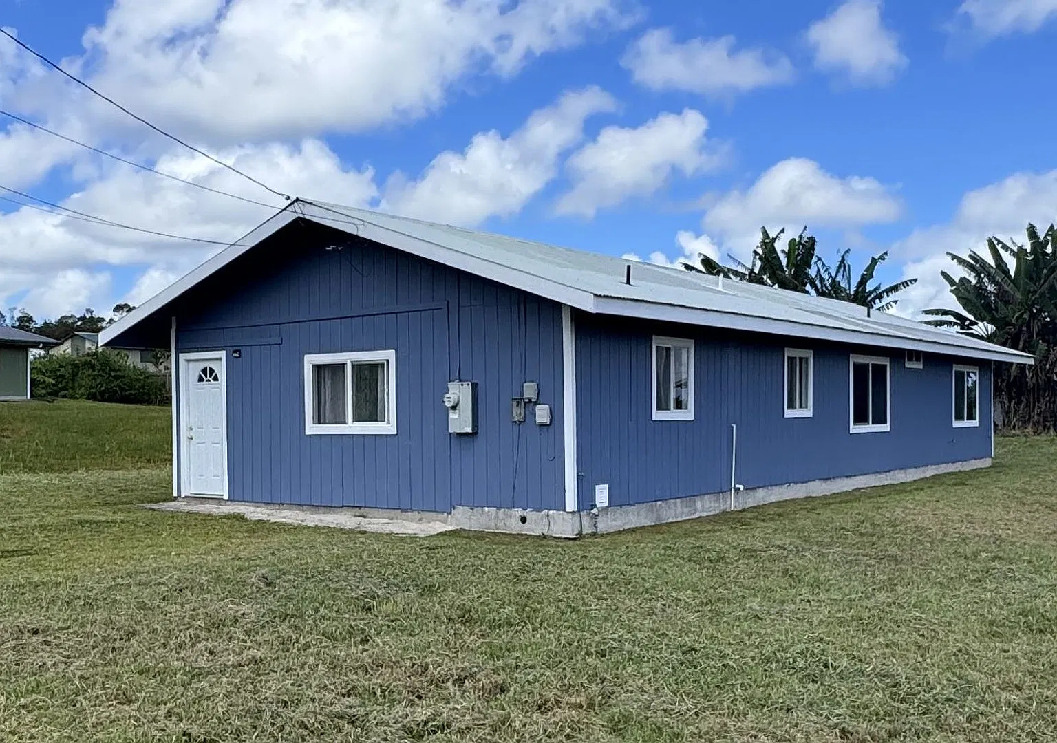 Spacious 3 Bedroom / 2 Bath Home — Photo 1