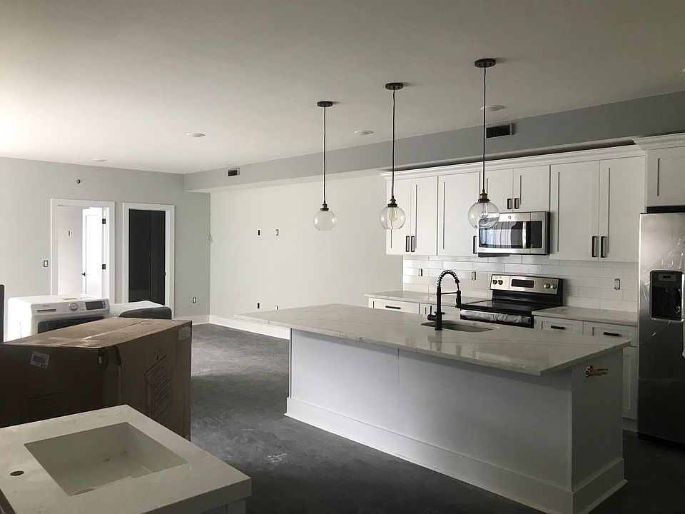 2nd image of 4001 Ridge Ave #24