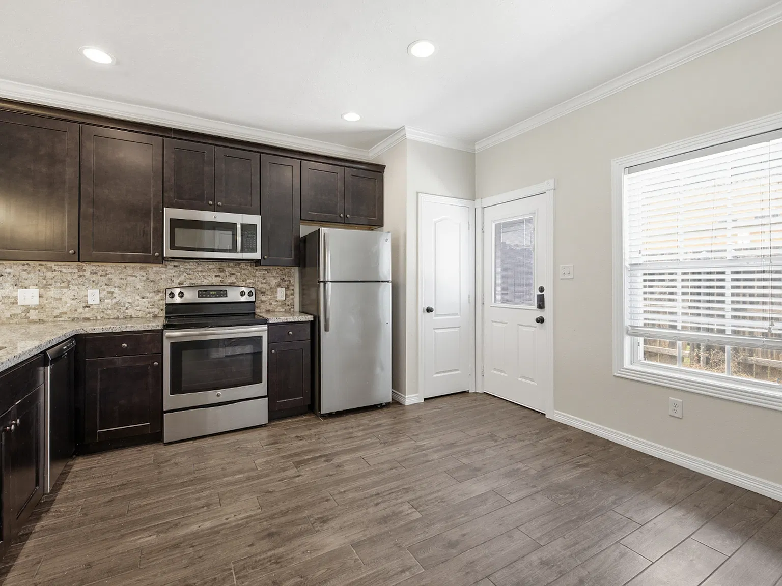 301 Southwest Parkway #351 - #351 — Photo 4