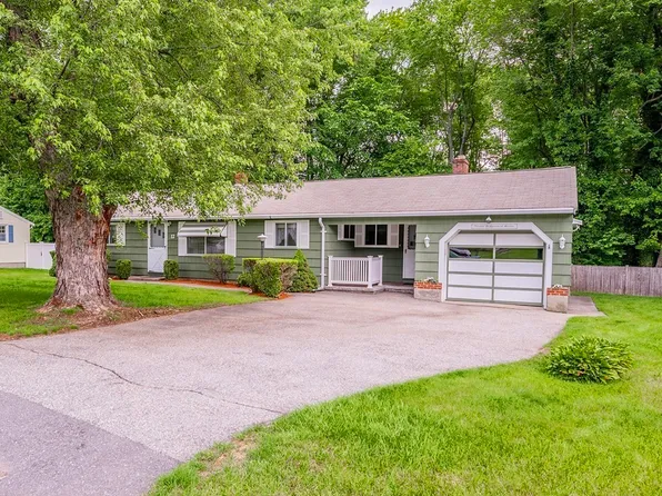 12 Ledgewood Dr, Burlington, MA 01803