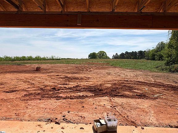 4th image of 1820 Reidville Sharon Rd #1