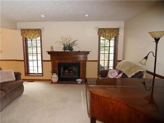 5th image of 1839 Valley Brook Dr
