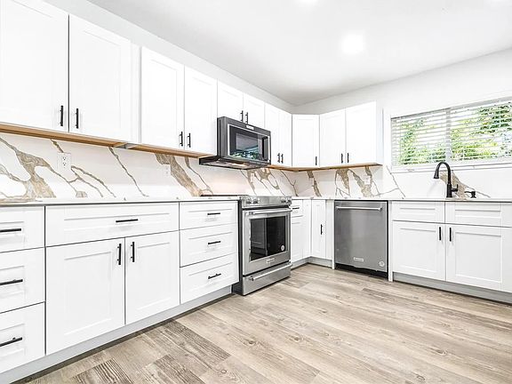 4th image of 721 W Pinedale Dr