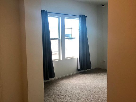4th image of 21442 E Liberty Pl
