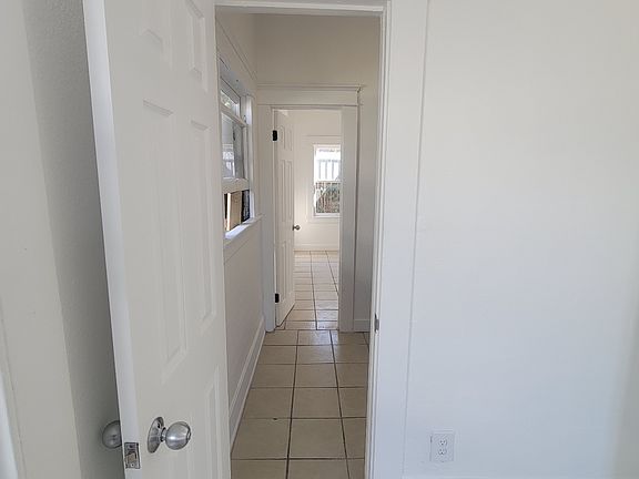 2nd image of 997 N L St