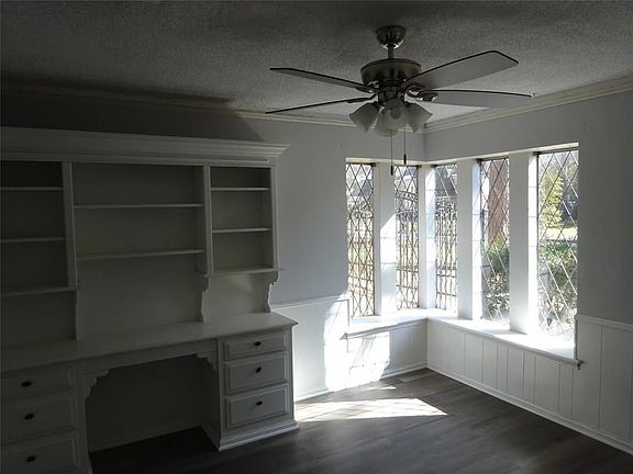 3rd image of 5618 Pebble Springs Dr