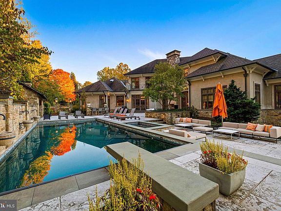 4th image of 1208 Scotts Knoll Ct