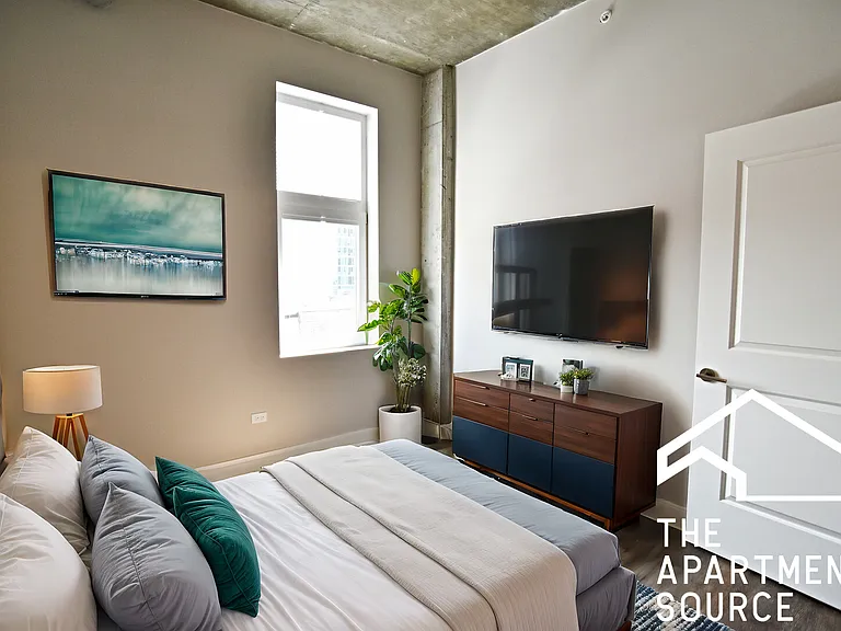 3853 N Broadway St #7 — Photo 2