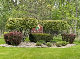 40826 N Black Oak Ave, Antioch, IL 60002