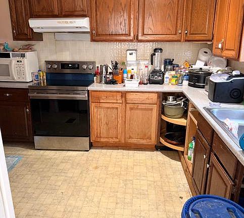 5th image of 987 Eastham Rd