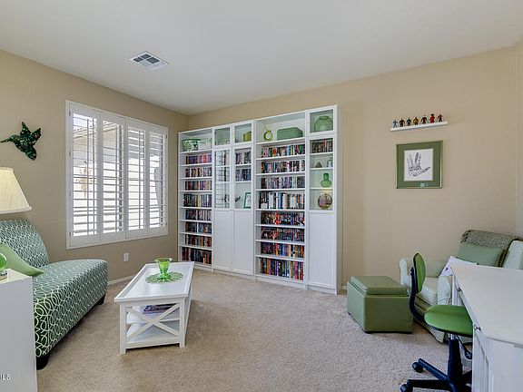 4th image of 2182 E Palm Beach Dr