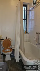 Rented by ZealEstate Group Inc