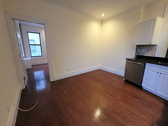 2nd image of 131 Thompson St APT 5B