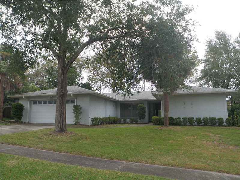 1st image of 613 Sprucewood Cir
