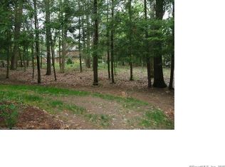 134 Butternut Rd, Manchester, CT 06040