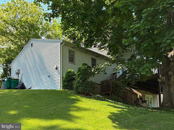 4th image of 504 Spring House Rd