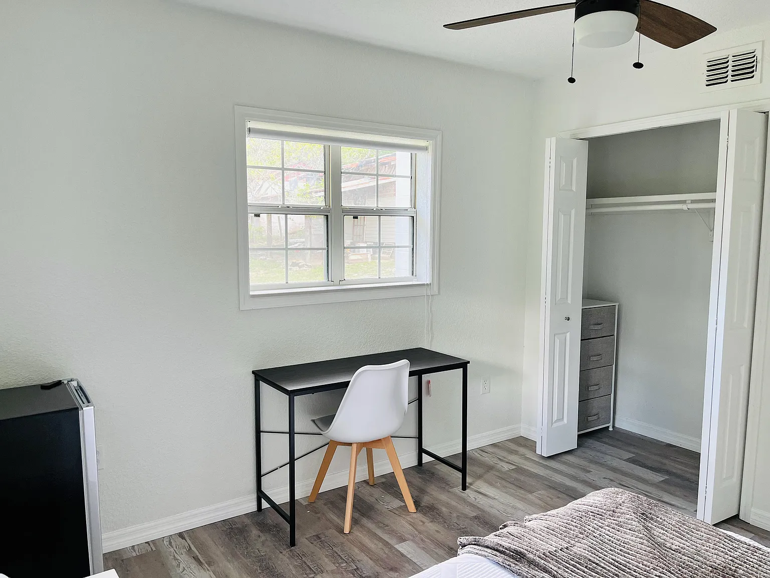 4 bed, 2.0 bath, 1500 sqft, $875 — Photo 4