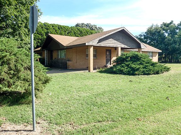 2nd image of 404 N Grand Ave