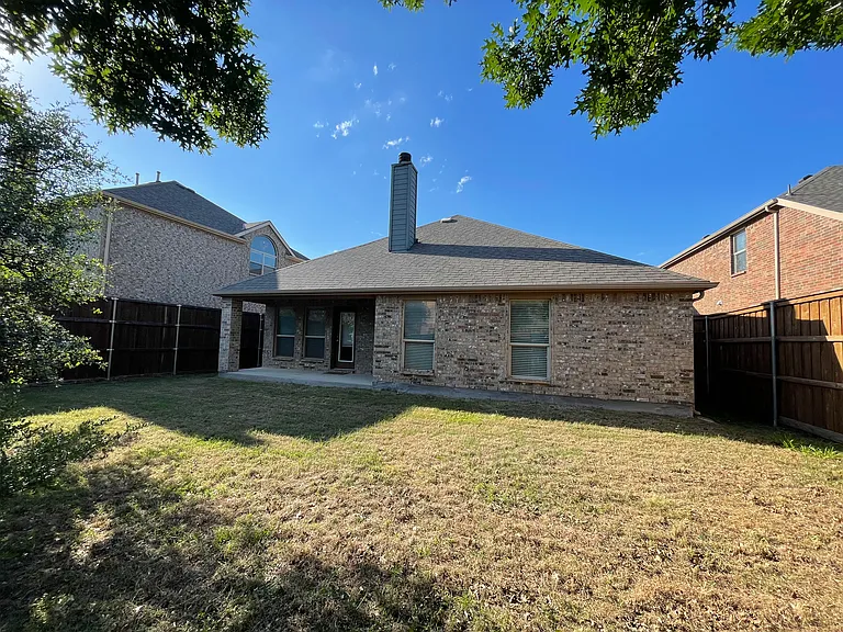 10525 Flat Creek Trl — Photo 25