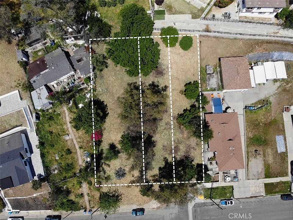 1st image of 3661 McKenzie Ave #26