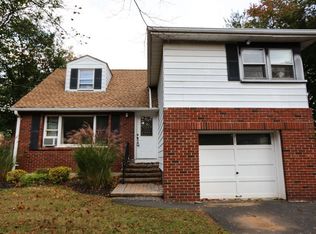 217 Valley Rd, Valley Cottage, NY 10989