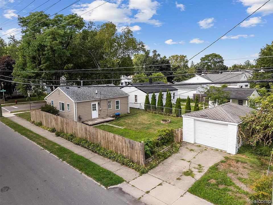 1821 E Hazelhurst St, photo 24