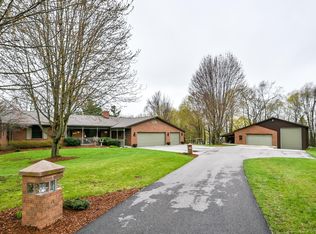9707 Westview Dr SE, Byron center, MI